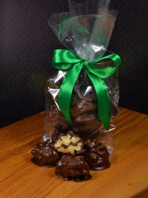 Драже "Грецкий орех с соленой карамелью в молочном шоколаде", 150 гр